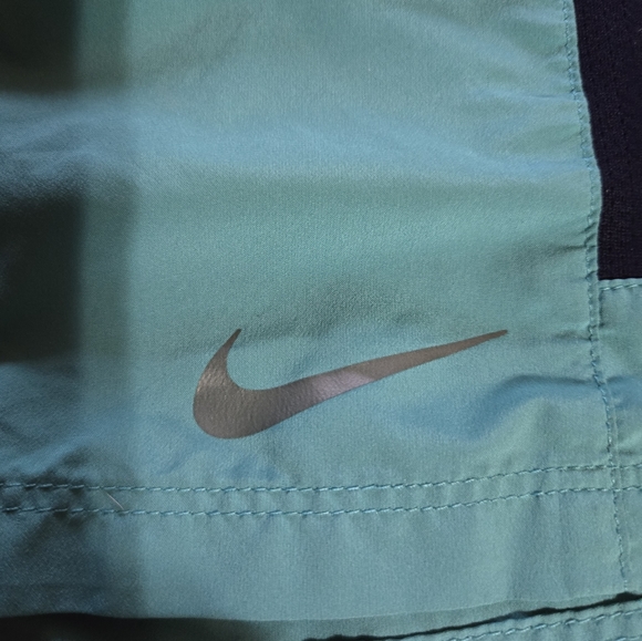 NIKE Running Dri Fit Turquoise Short Size Large - Picture 2 of 4